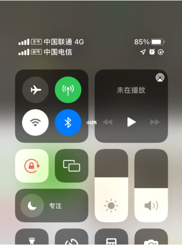 武隆苹果手机维修分享iPhone双卡信号解决办法 